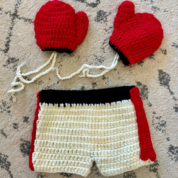 Knit Crochet Boxing Outfit for Baby 3-6 months - Picture 2 of 2